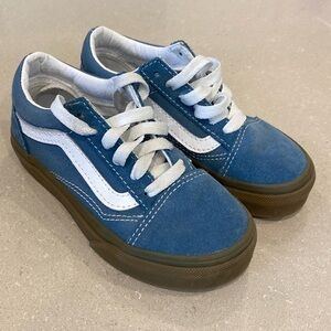 Vans little kids old skool shoe with laces